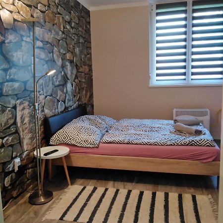 Desi Apartman Kaposvár Eksteriør bilde